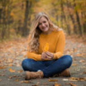 Meet your Posher, Alyson